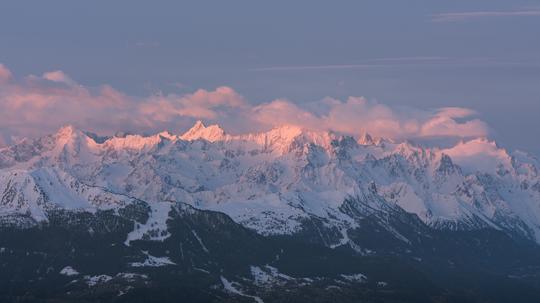 Beim Sonnenaufgang im wunderschönen Wallis.